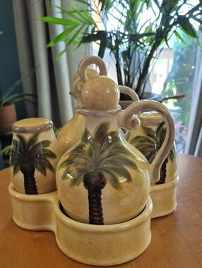 Vtg. Bellagio Hand-Painted Palm Tree Ceramic Oil & Vinegar, S & P Caddy Set